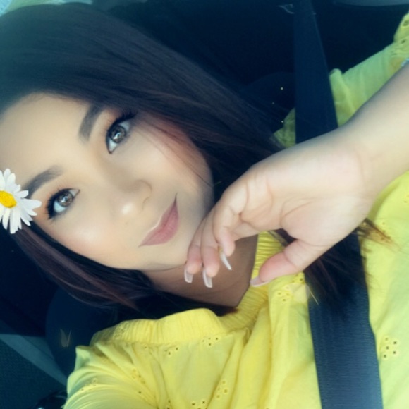 Meet your Posher, Briana - Picture 1 of 1